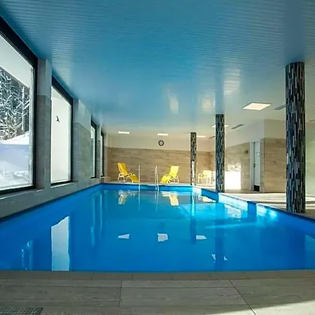Charmante In Hotel 2*